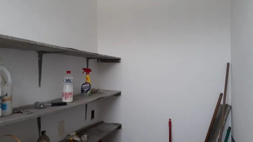 Excelente área comercial no Poloplast com salas e terreno livre - Foto 7