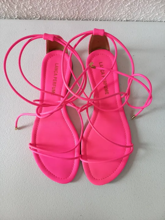 Sandálias Rasteirinhas Amarradas rosa Neon