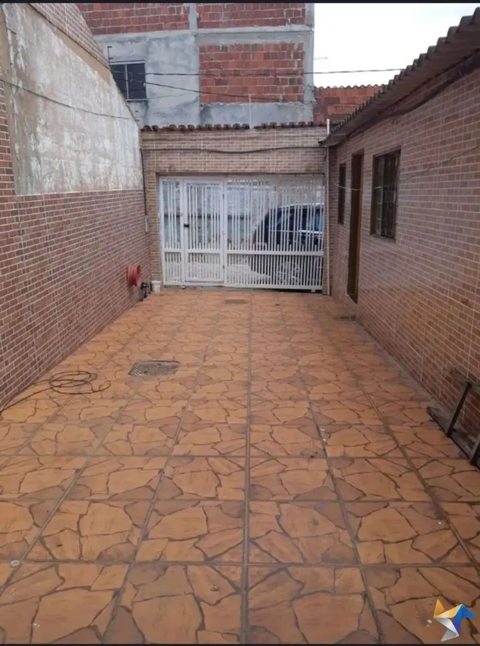 Casa em Condomínio Fechado - Com 3 Quartos e Kitnet Independente
