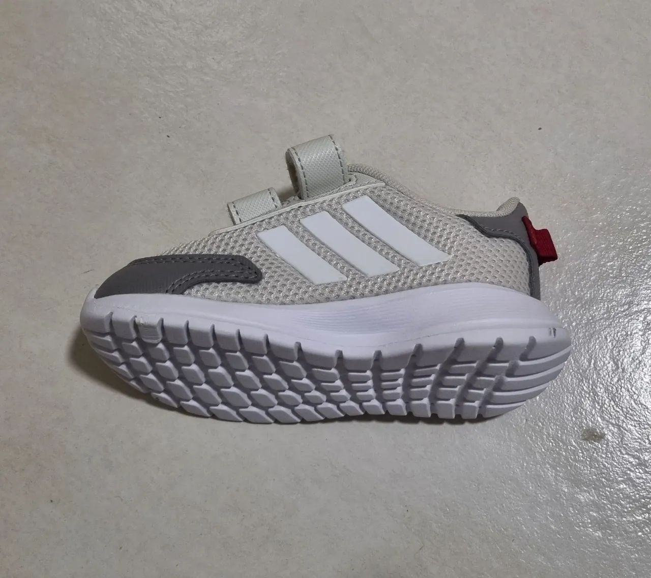 Tênis Adidas Infantil Cinza com Velcro - Foto 3