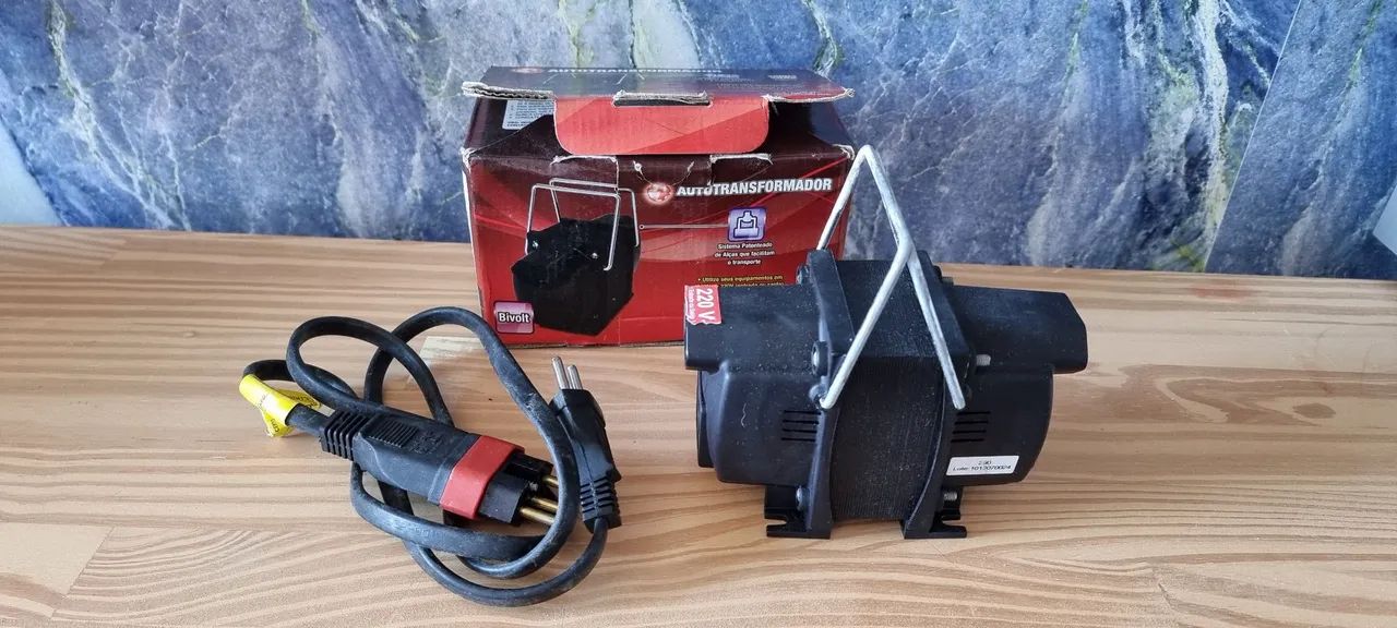 Autotransformador bivolt Force Line