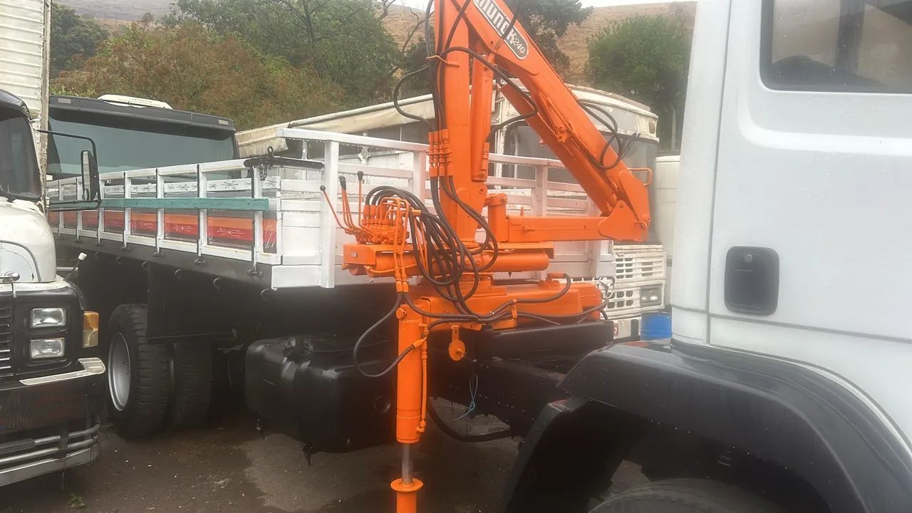 Caminhão Mercedes-Benz 1214C ano 1998 - Foto 6