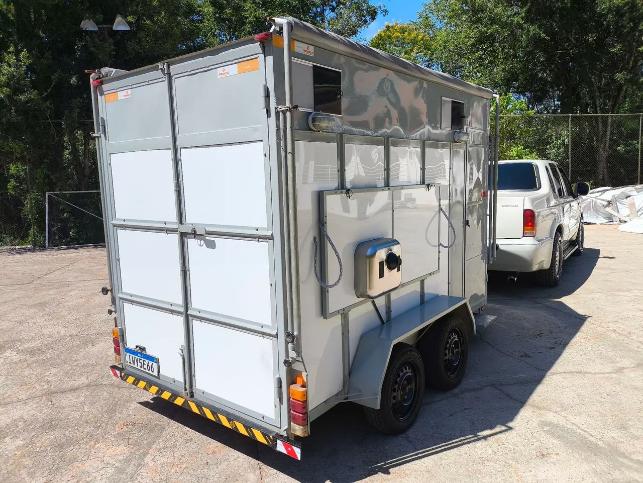 Reboque completo para rodeios - Foto 6