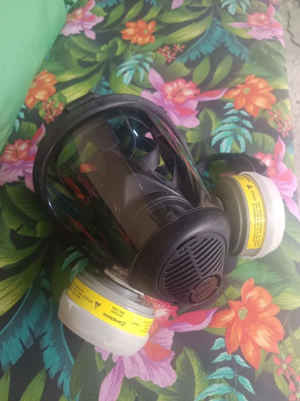 Máscara de gás para segurança residencial - Foto 3