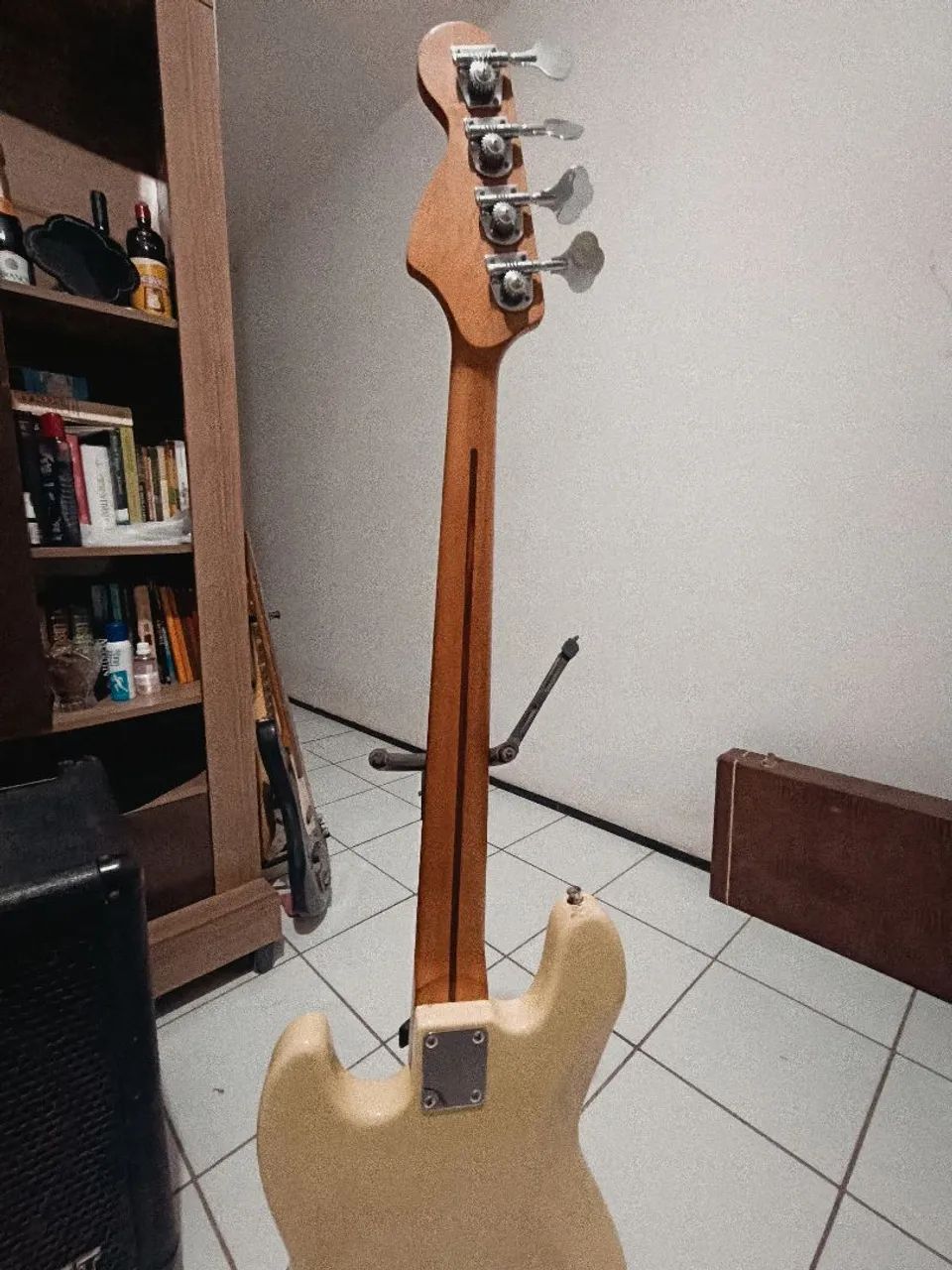 Baixo Squier Jazz Bass - Foto 4