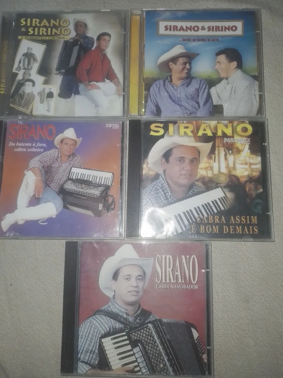 5 CDs do cantor Sirano