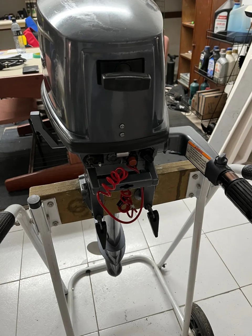 Motor de popa Yamaha 4 hp . - Foto 2