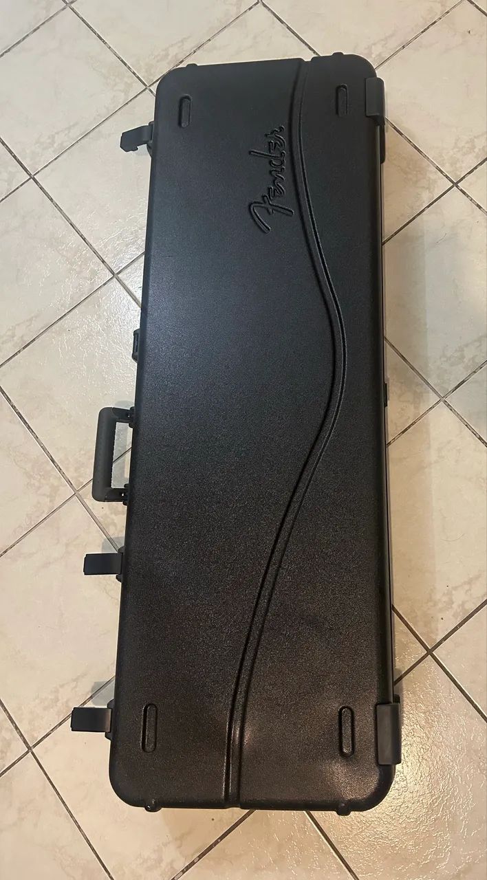 Só venda - Case Fender Deluxe usado para contrabaixo  - Foto 4