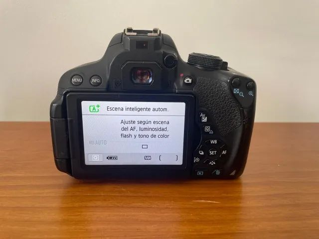 Canon EOS 700D com Lente 18-55mm COMPRADA NA ESPAÑA - Foto 3