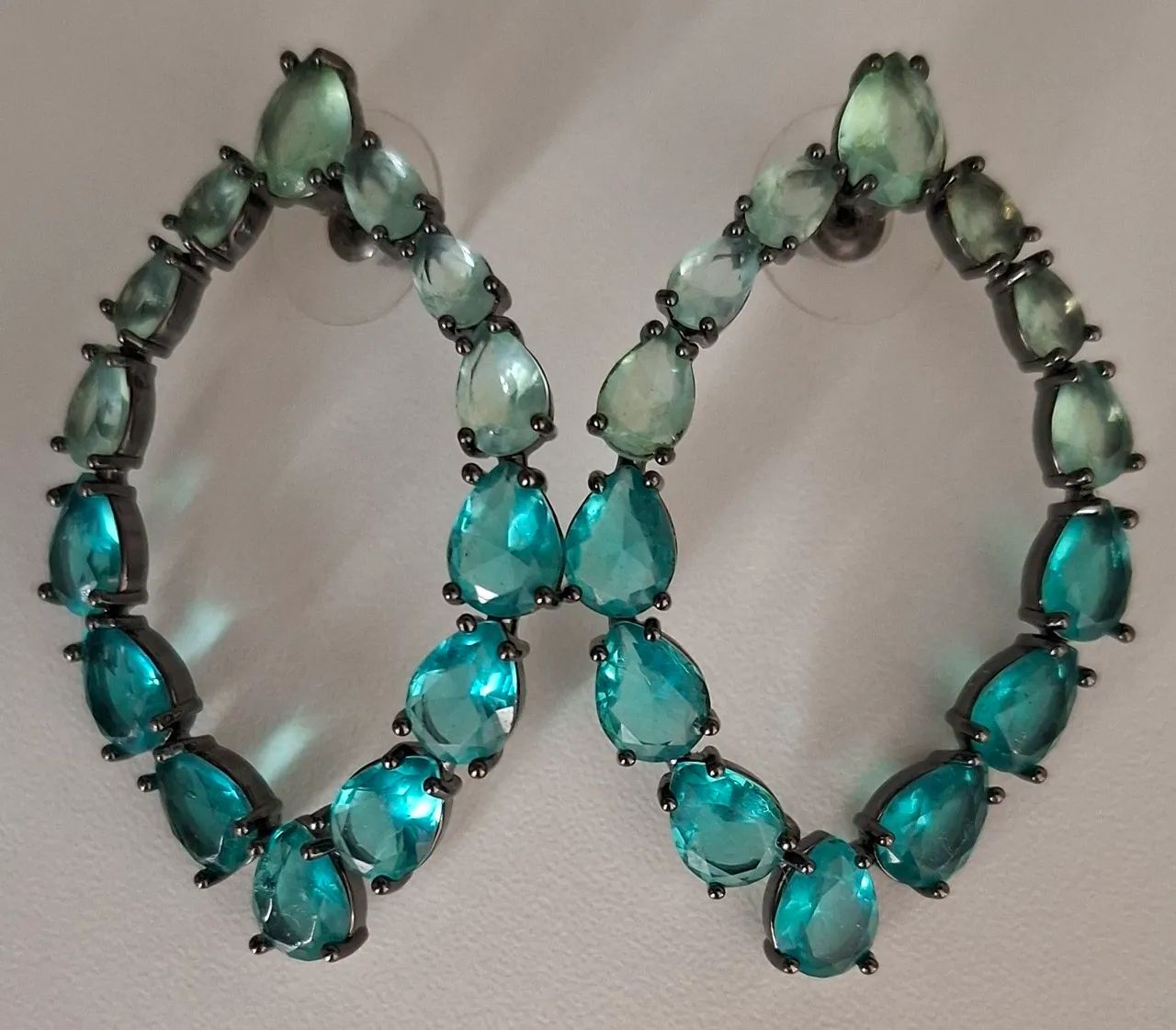 Brincos Formato Gota