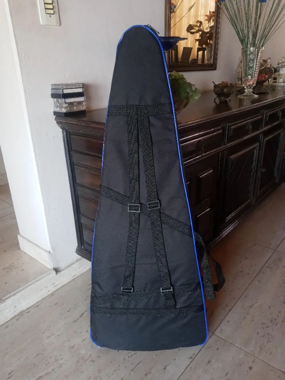Capa Bag Case para guitarra - acolchoada - mochila - mãos  - Foto 3