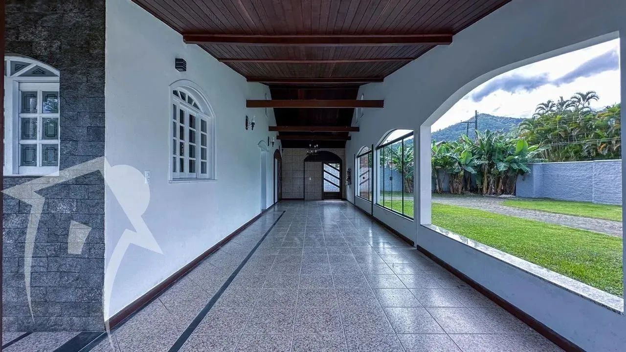 Casa de esquina com piscina, 3 dormitórios localizado na cidade de Ascurra sc - Foto 5