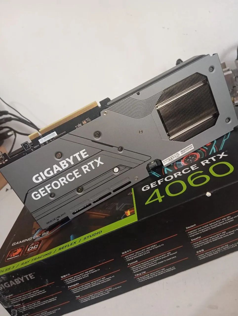 Placa de Vídeo Gigabyte GeForce RTX 4060 - Foto 2