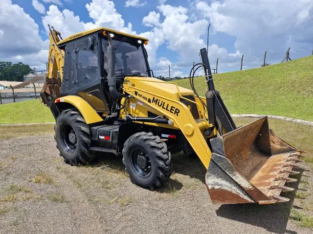 Retro Escavadeira Müller MR 406 ano 2024 com 430 horas garantia de fabrica - Foto 2