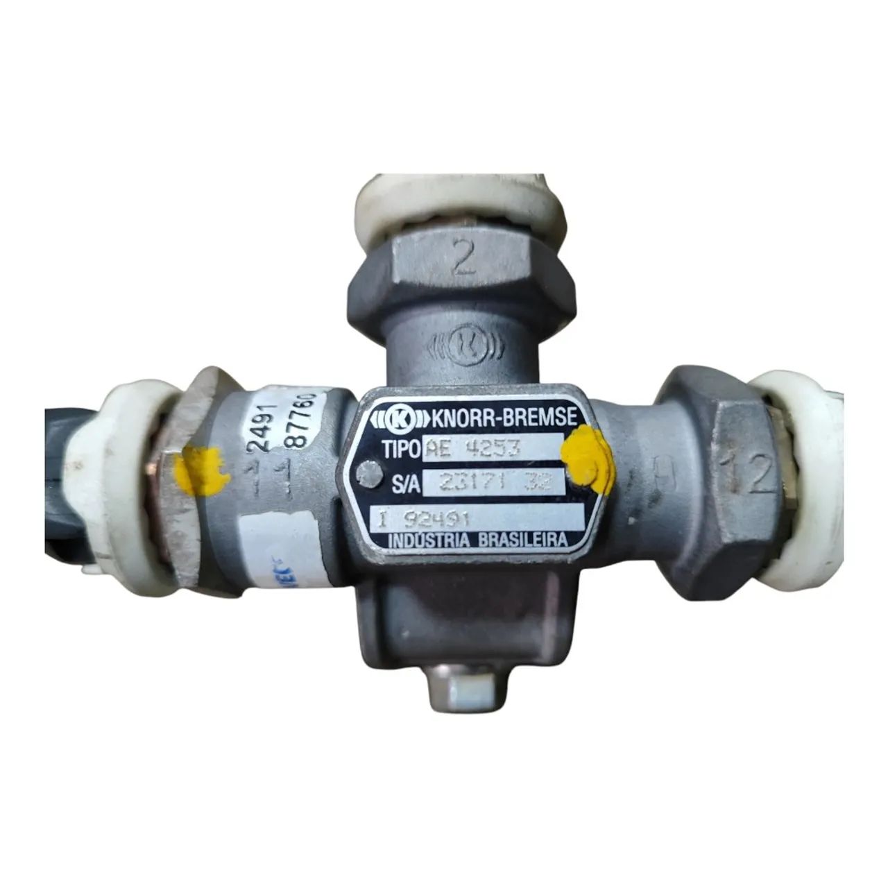 Válvula Distribuidora Ar Caminhão Tector 170e21  E3948 - Foto 7