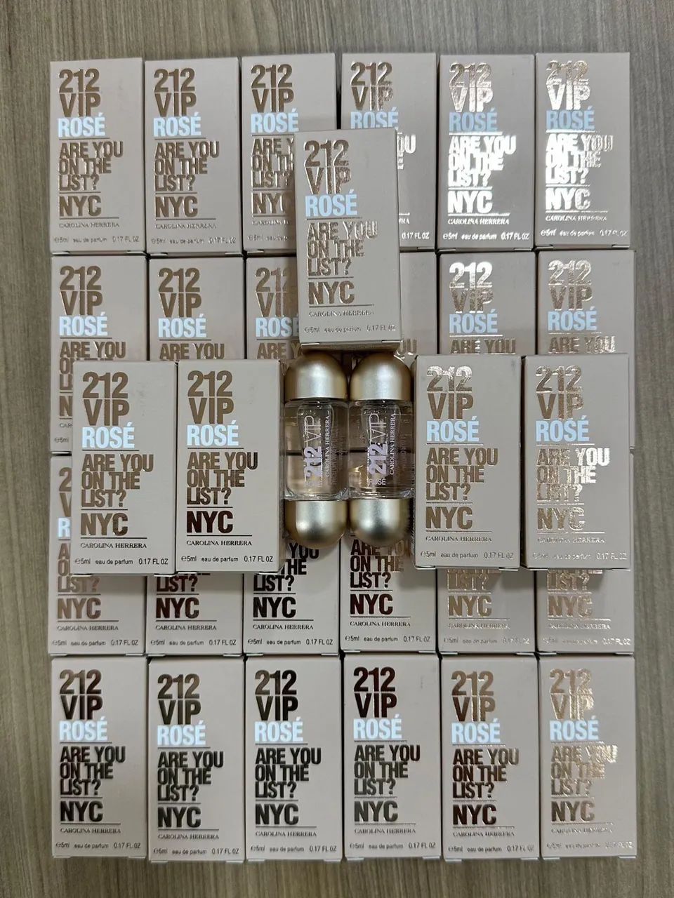 Miniatura Perfume 212 vip rosé 5ML ORIGINAL Beleza e Cuidados - Main Image