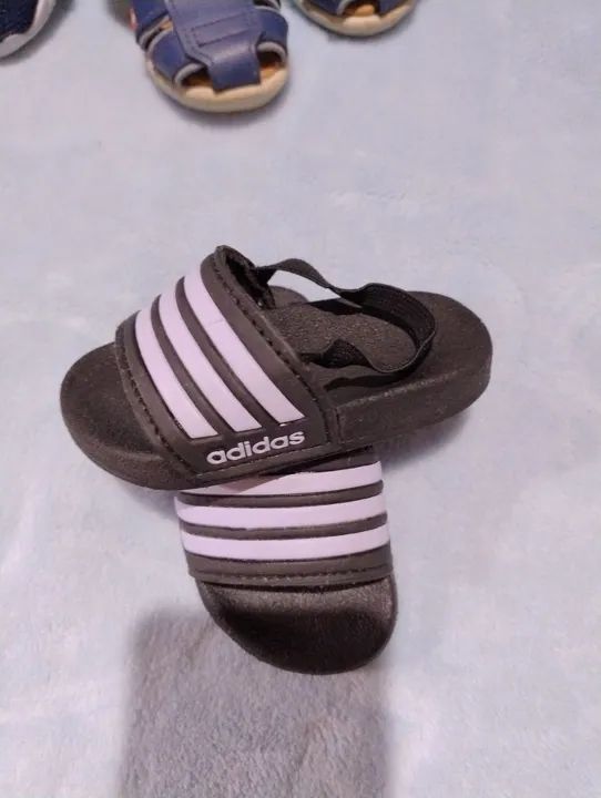 Vendo chinelo adidas - Foto 2