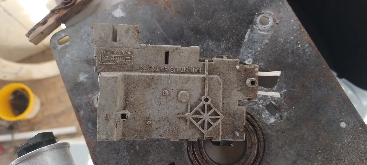 Motor de Máquina de Lavar - Peça Usada - Foto 5