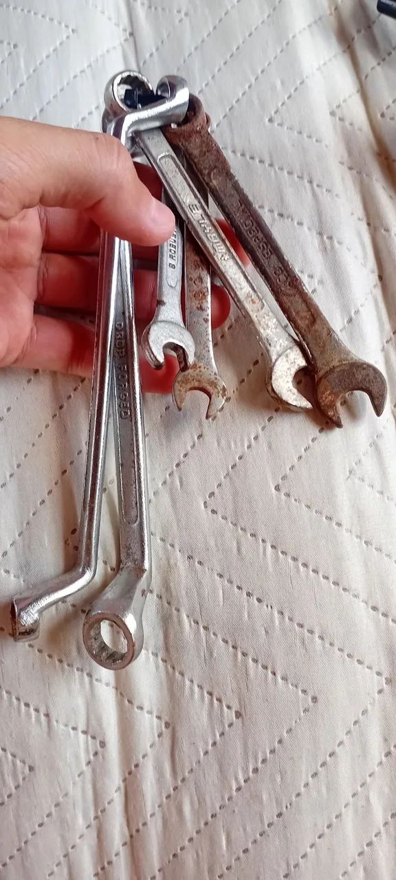 Maleta com ferramentas - Ferramentas de Construção - Dias Macedo