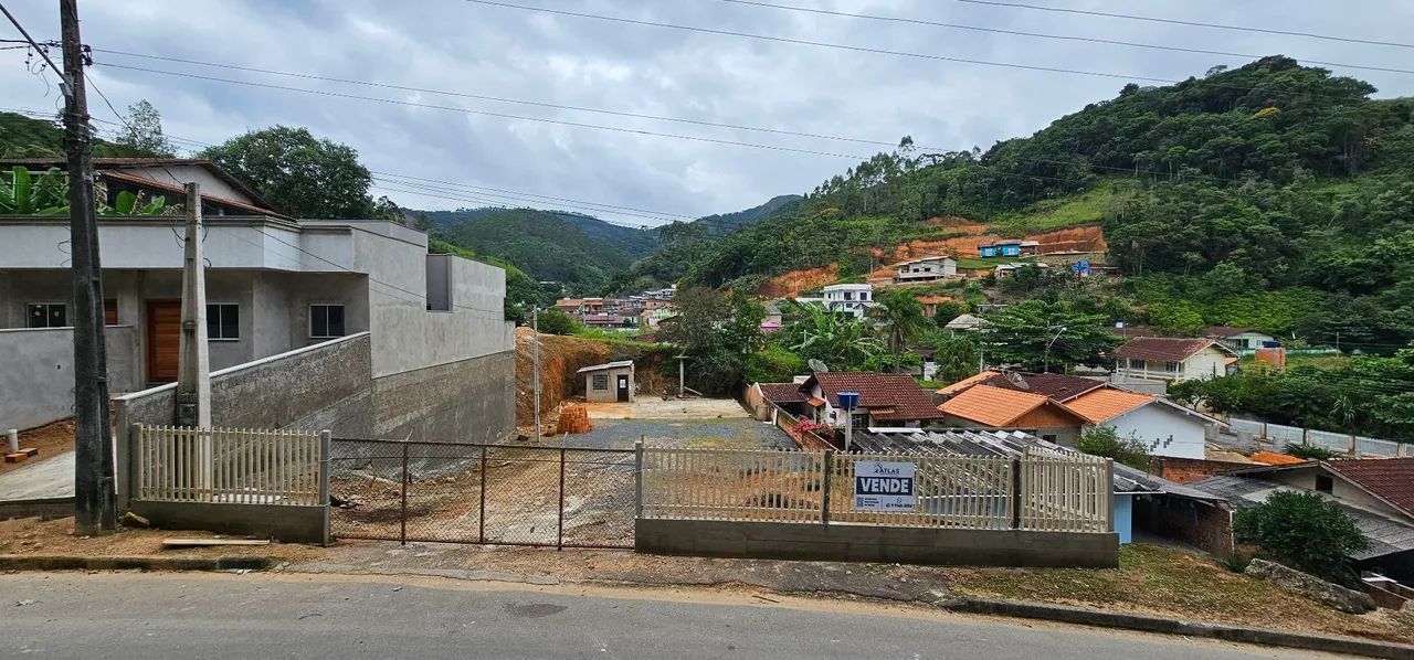Terreno com 541m² - Foto 2