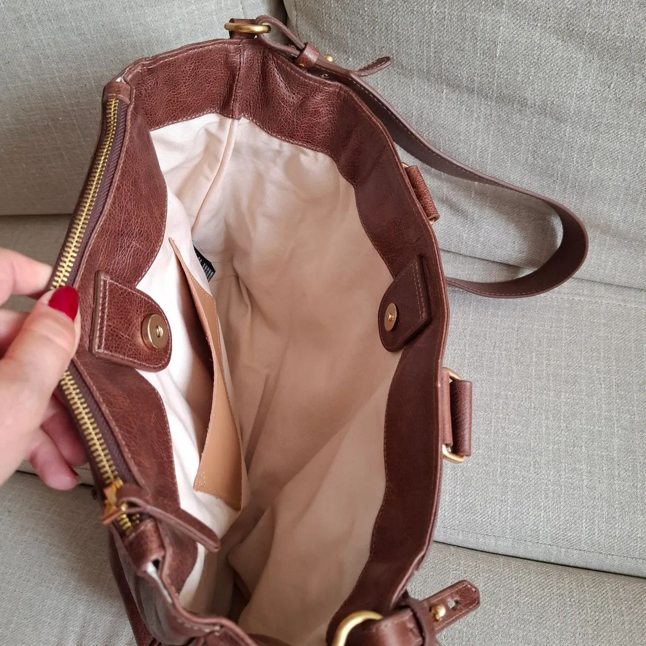 Bolsa de Ombro Marrom de Couro - Foto 4