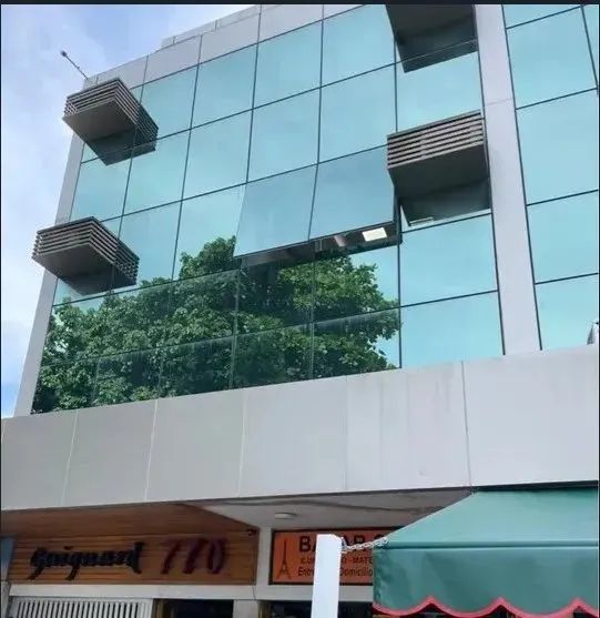 Sala comercial à venda com 32m² no Recreio dos Bandeirantes