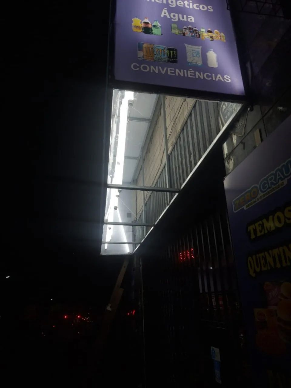 Impressão em Adesivos e Lonas - Comunicação Visual - Fachada em Acm 2D & 3D - Placas e let - Foto 2