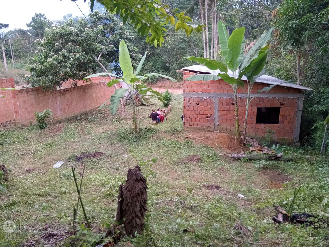 Terreno em construção iranduba