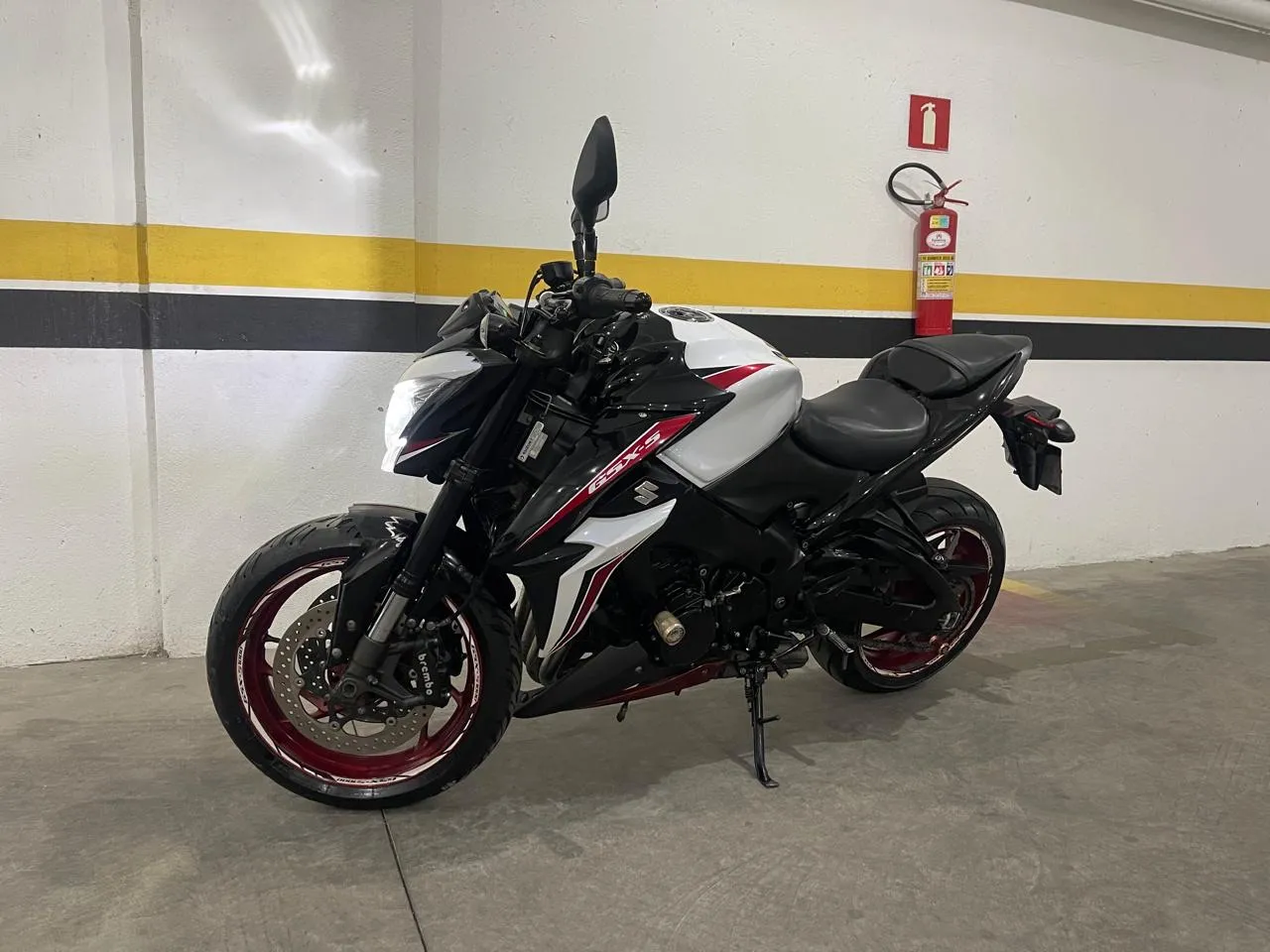 Suzuki Gxs 1000