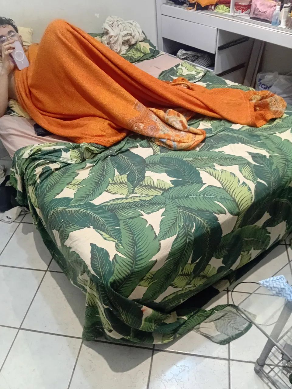 Cama box64330586892802120