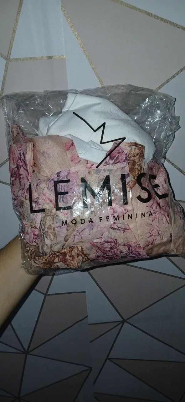 Vestido Longo Elegante Floral Belíssimo Para Eventos e Festas.  - Foto 5