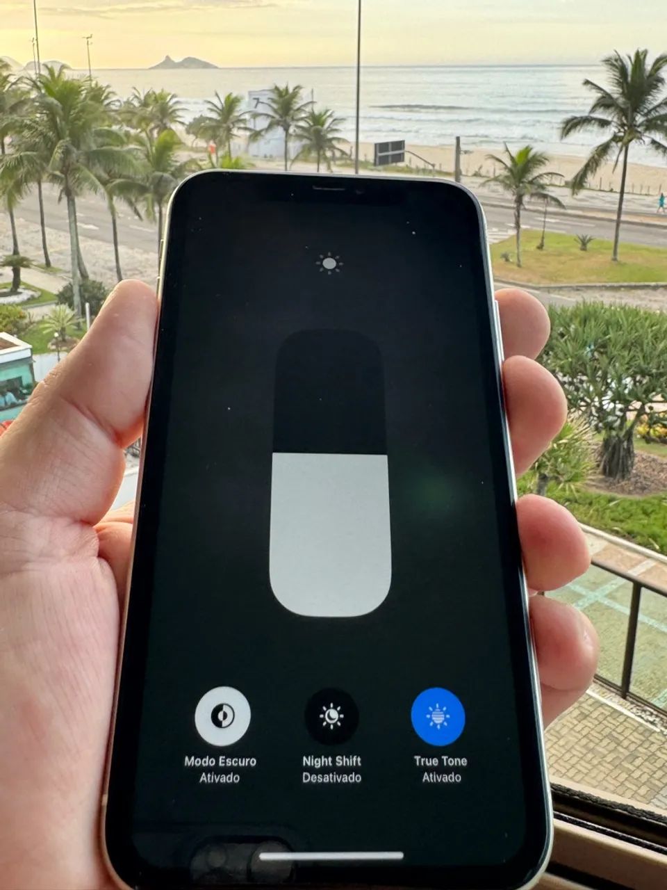 IPhone 11 impecável! Sem marcas de uso. Bateria e faceID perfeitos! - Foto 4