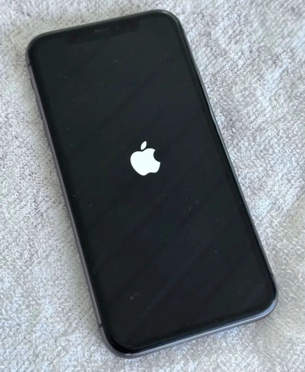 iPhone 11 - 64GB - Foto 2