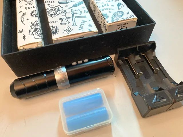 Pen Tattoo Poseidon V4 com 2 baterias - Foto 3