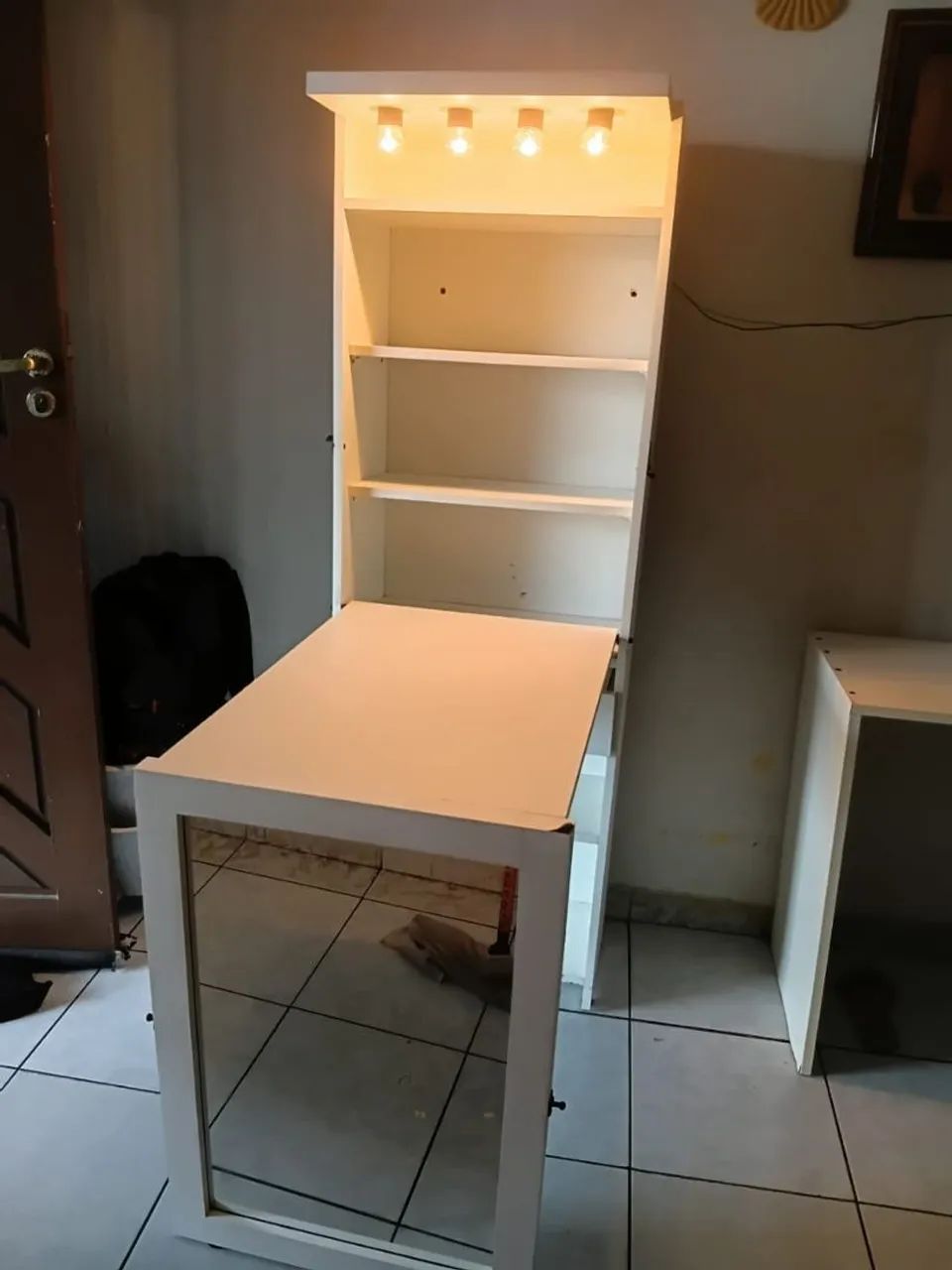 Vendo armário multiuso com mesa dobráve - Foto 2