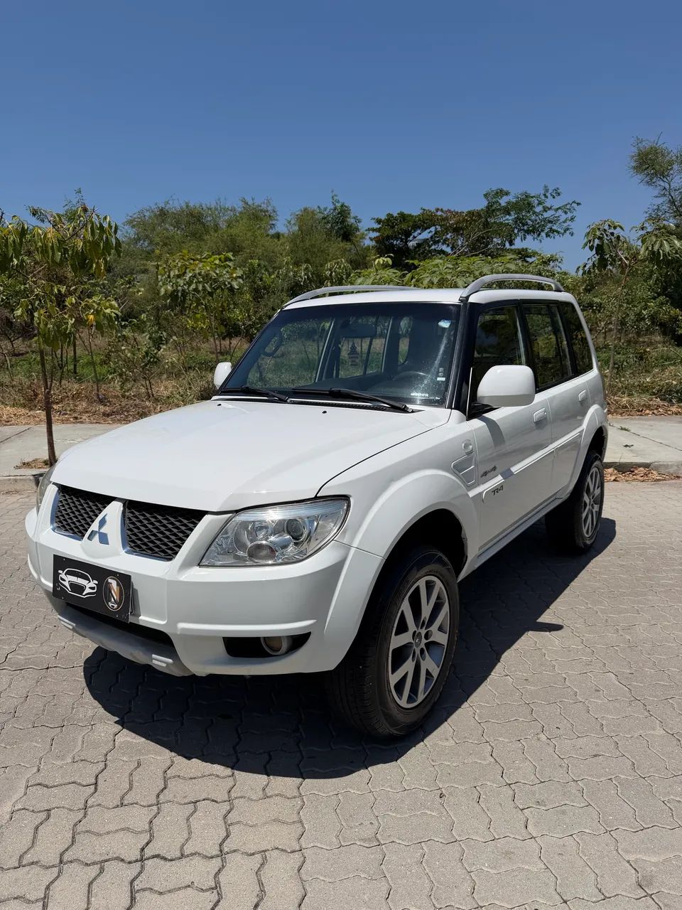 Mitsubishi Pajero Pajero TR4 2.0/ 2.0 Flex 16V 4x4 Aut. 2014