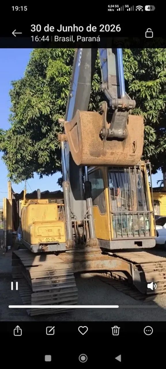 Escavadeira VOLVO EC140 Ano  2010 - Foto 6