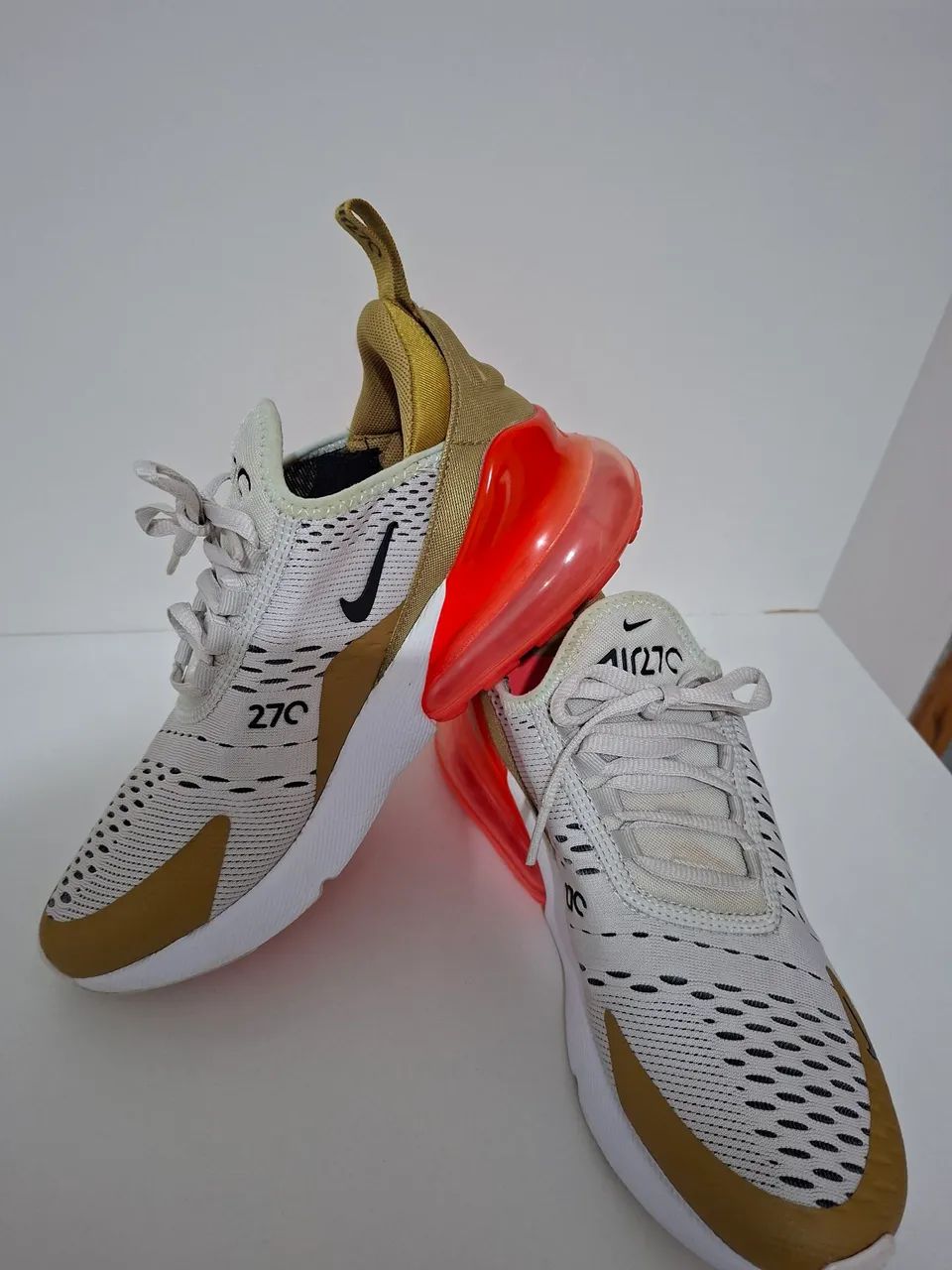Tenis Nike Air Max 270 feminino