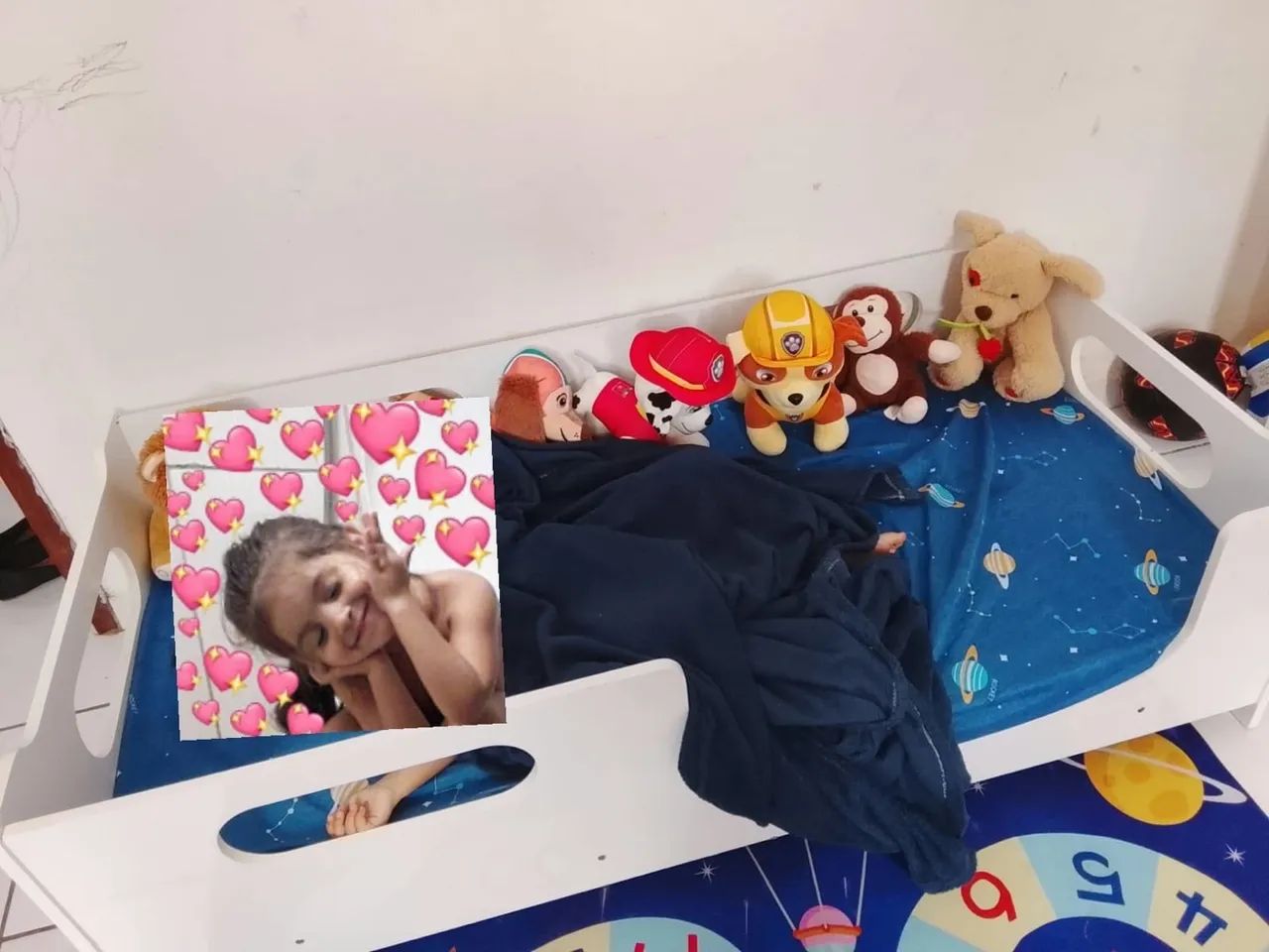 Cama infantil com colchão 300,00