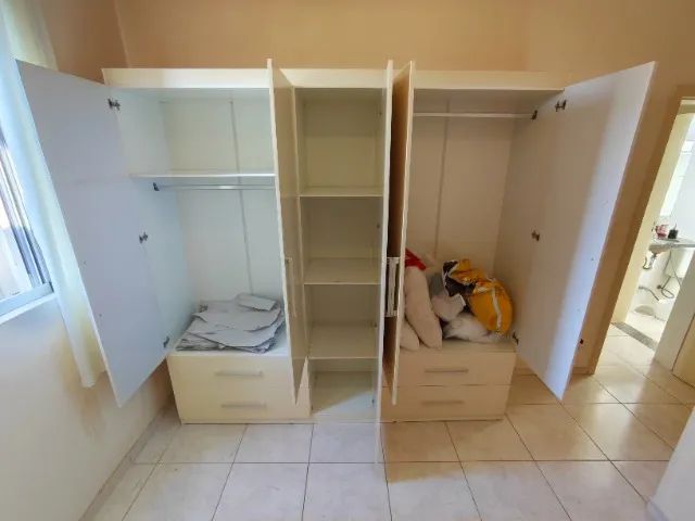 ARMÁRIO GUARDA-ROUPAS 5 PORTAS GRANDE - Foto 3