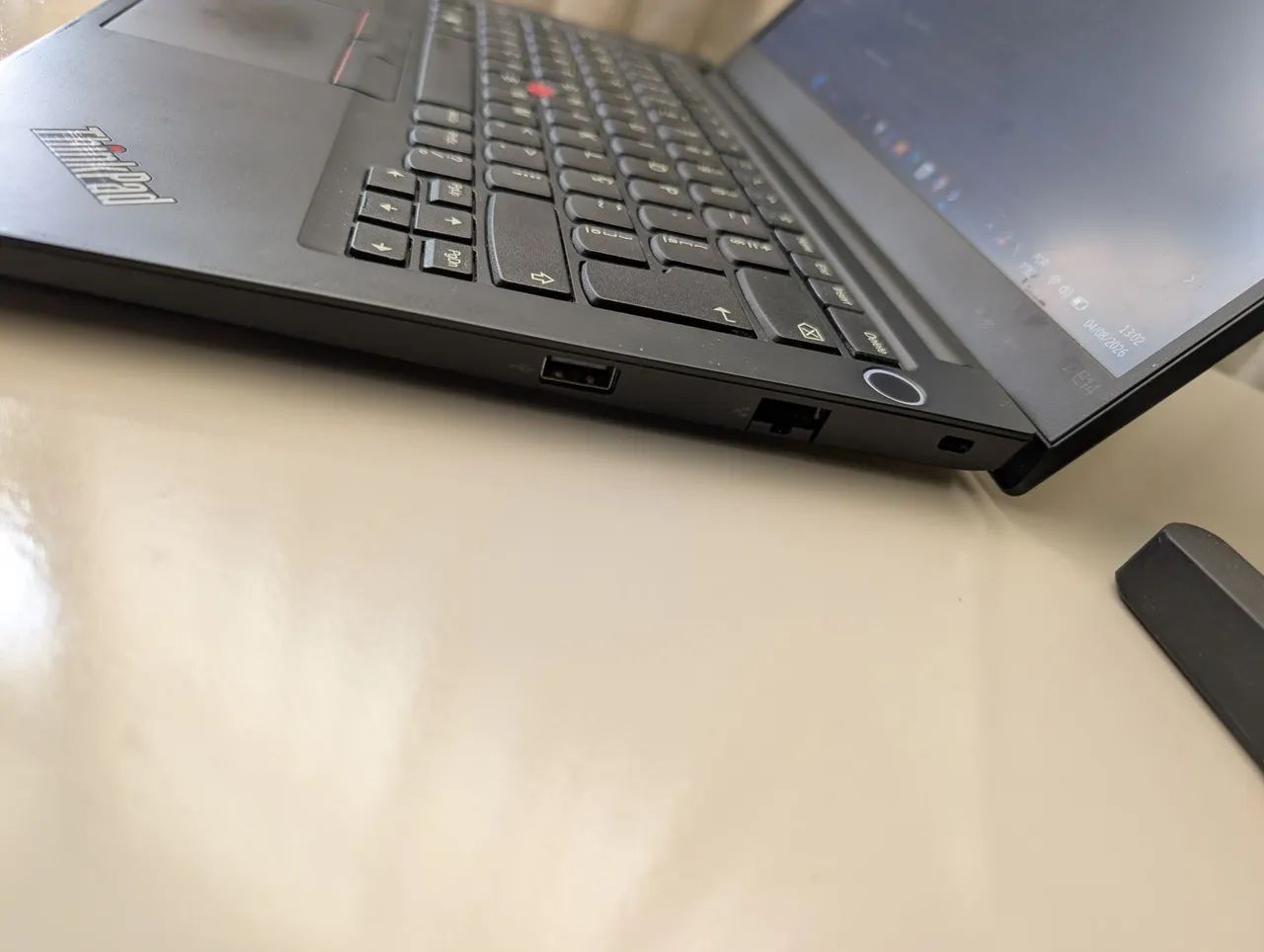 Lenovo ThinkPad E14 Gen 3 Ryzen 7 5700U - Foto 4