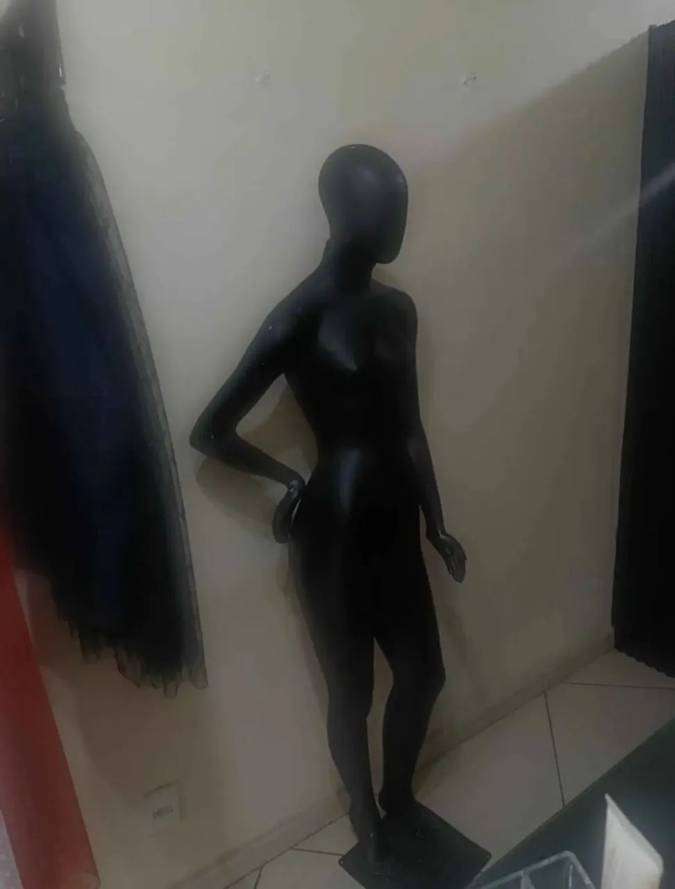 Manequim feminino  - Foto 2