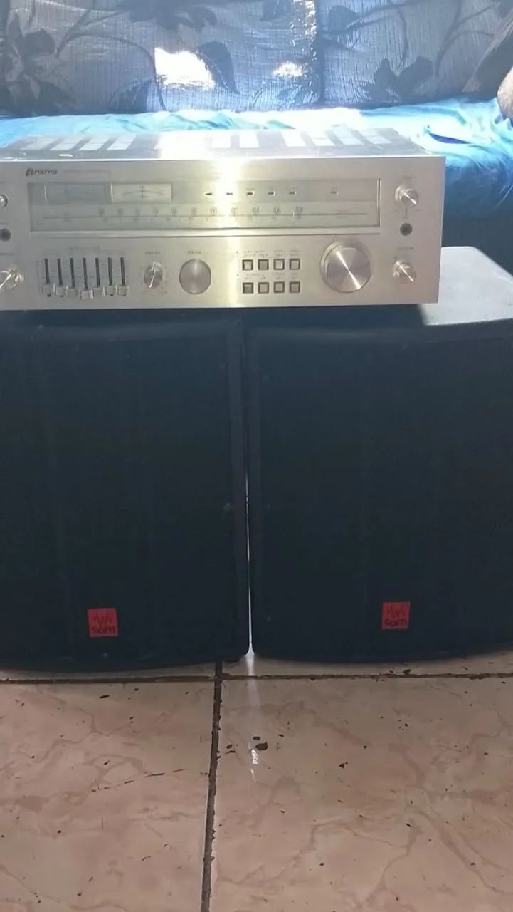 Vendo Receiver Polyvox Pr 1500 e duas caixinhas 10 polegadas  - Foto 2