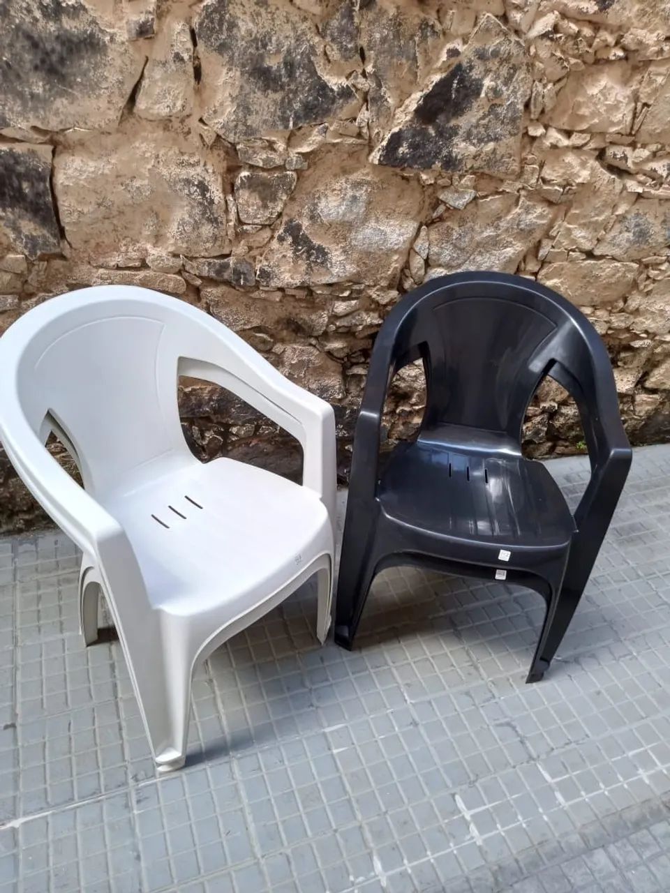 Cadeira Plástica POLTRONA NOVA Super Resistente MD22 Plastt
