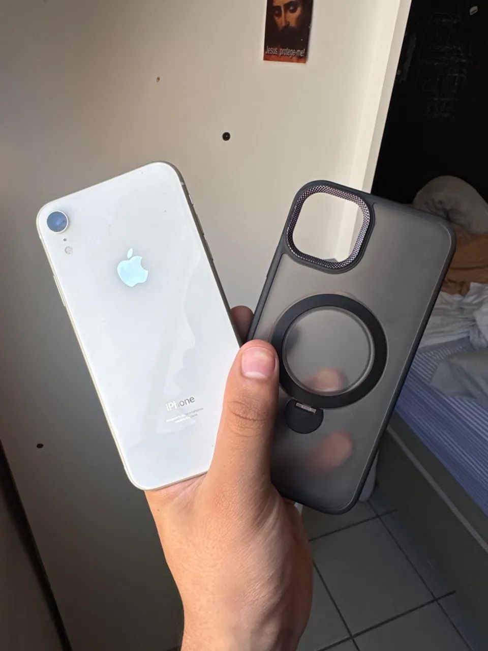 IPHONE XR + PELÍCULA E CAPINHA