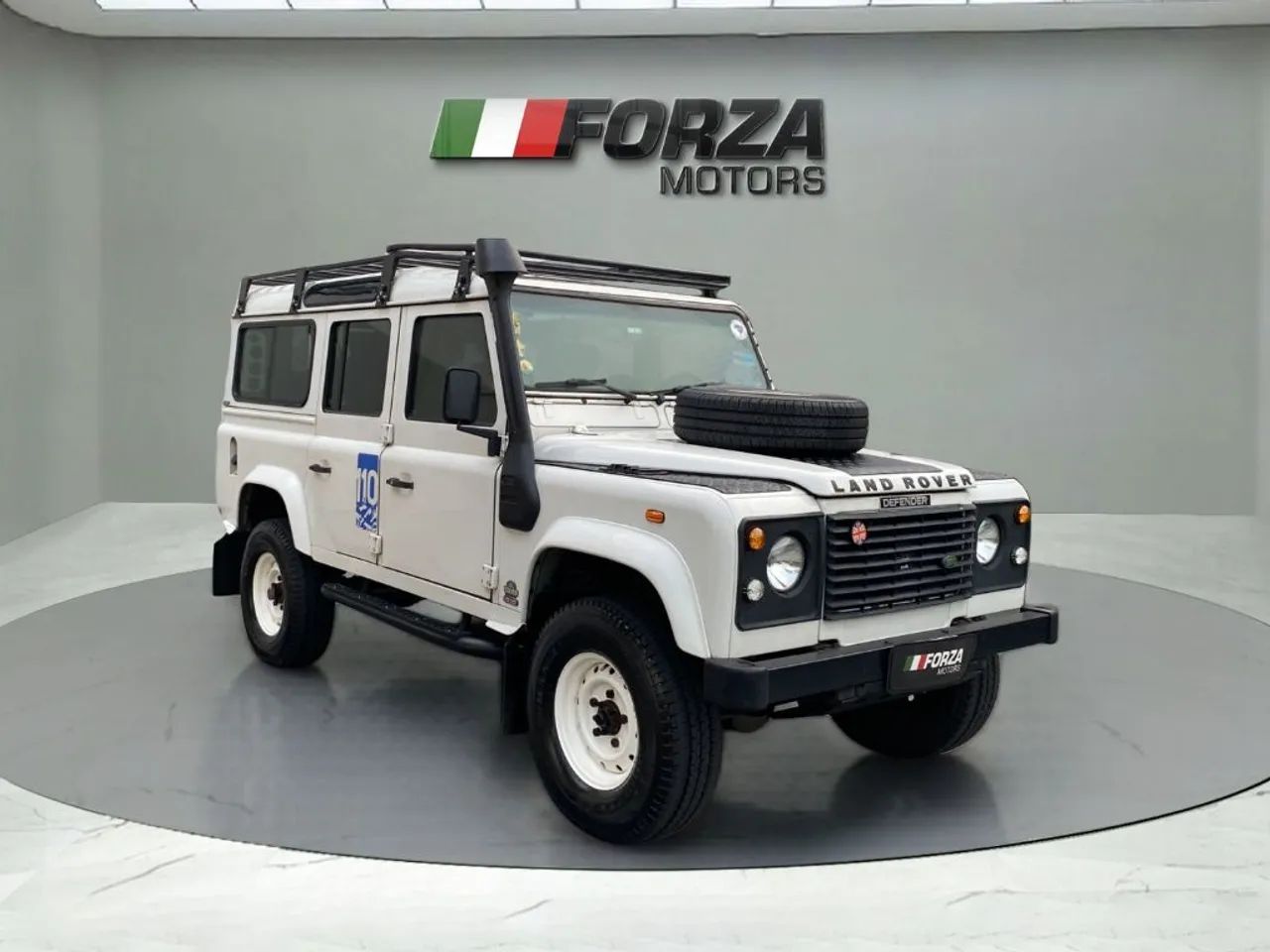 Land Rover Defender 2003