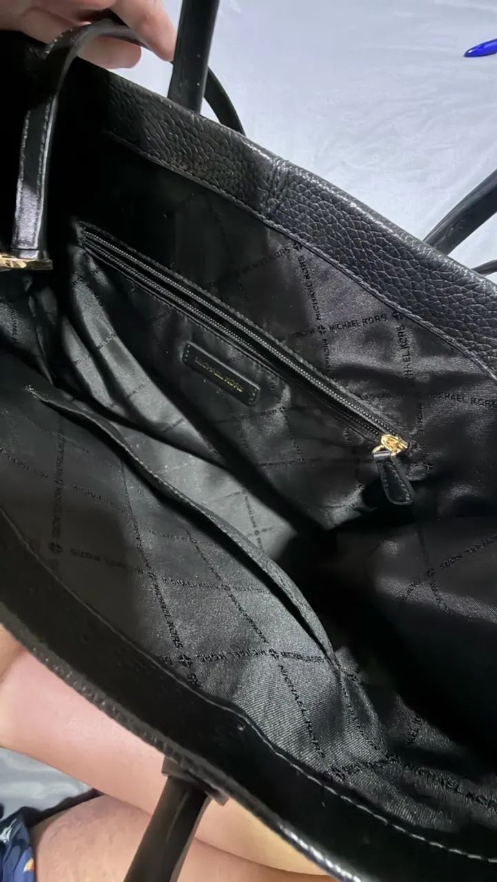 Bolsa Michael kors grande preta  - Foto 5