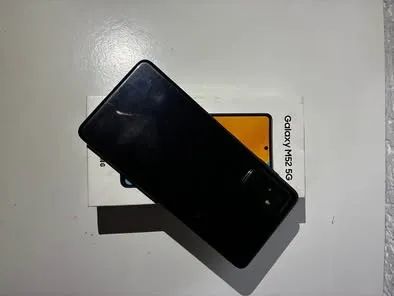 Samsung Galaxy M52 5G 128GB - Foto 2