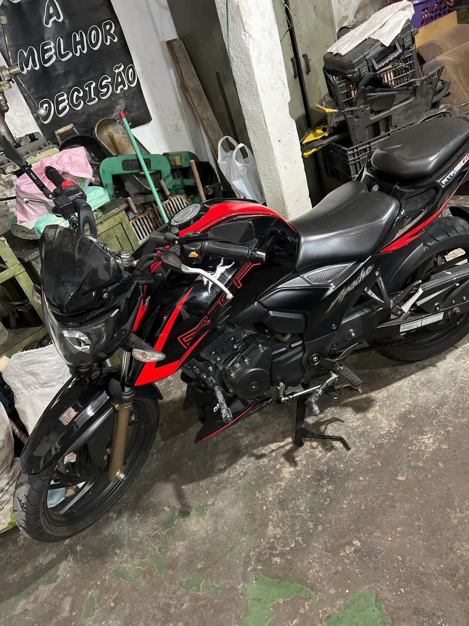 Dafra Apache impecável!!