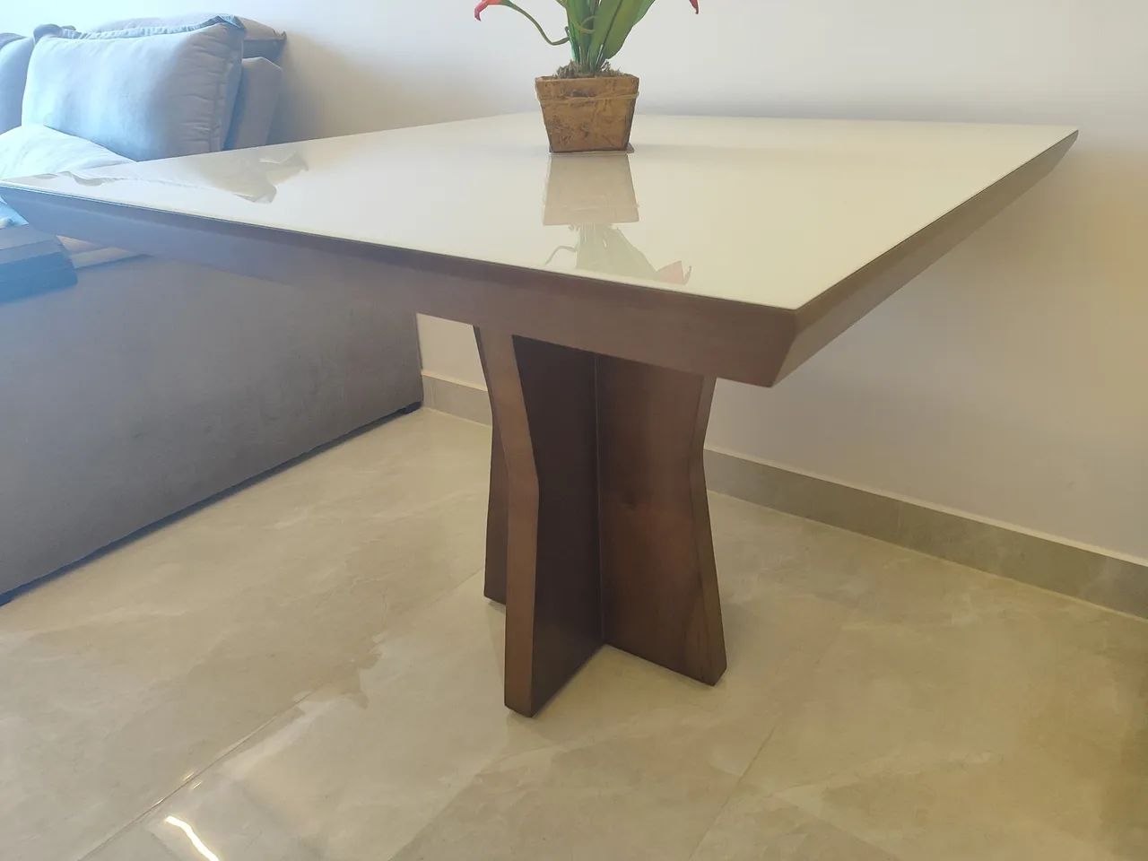 Mesa 4 cadeiras jantar madeira maciça - Foto 4